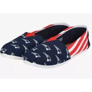 New England Patriots FOCO Football NFL Women's Canvas Stripe Shoes Size‎ 5-6